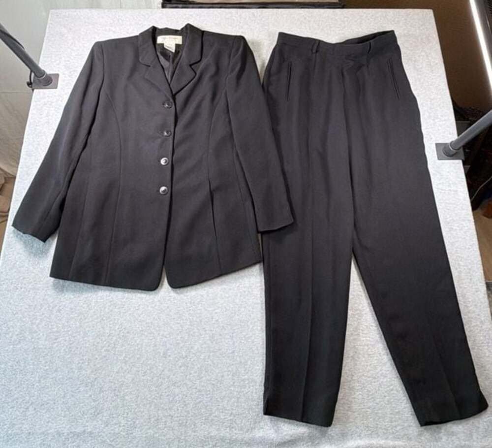 Rena Rowan Essentials Petite Women's Black Two-Piece Pant Suit